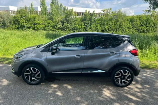 Renault Captur (2017) thumbnail 3