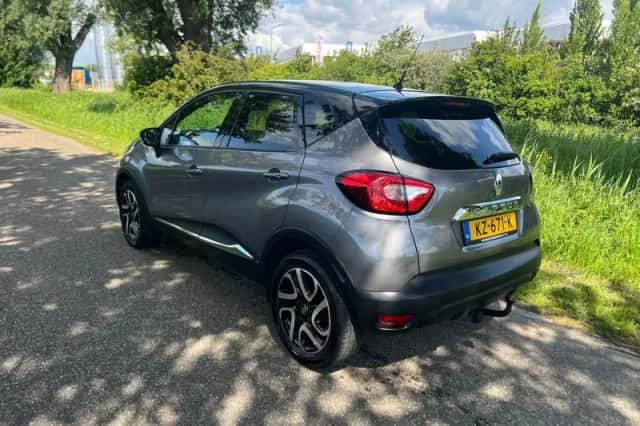 Renault Captur (2017) thumbnail 4