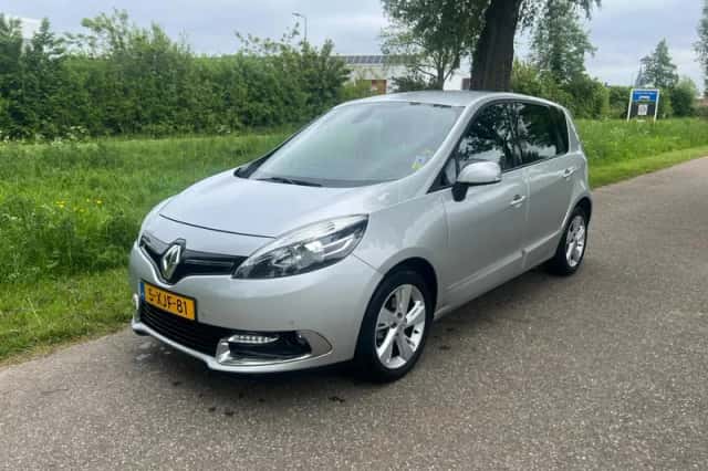 Renault Scénic (2014) thumbnail 1