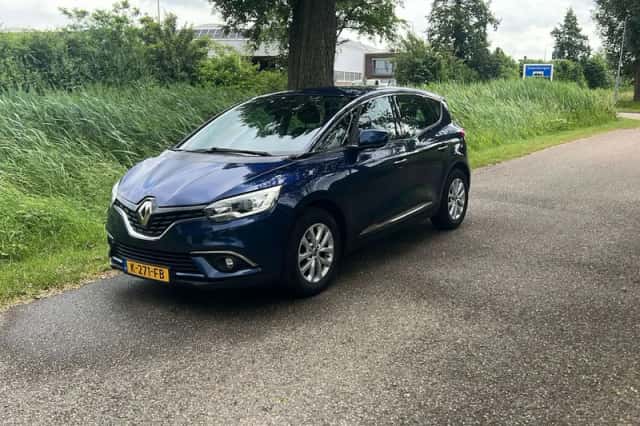 Renault Scénic (2017) thumbnail 1