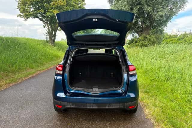 Renault Scénic (2017) thumbnail 6
