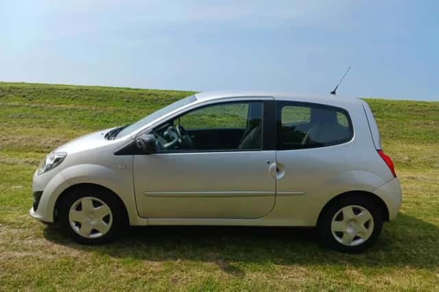 Renault Twingo (2011) thumbnail 2