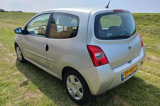 Renault Twingo (2011) thumbnail 3