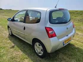 Renault Twingo (2011) thumbnail 3