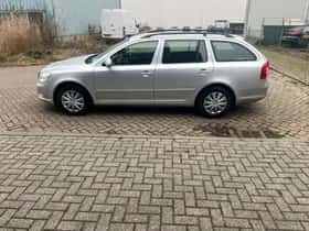 Škoda Octavia (2013) thumbnail 3