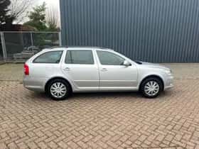 Škoda Octavia (2013) thumbnail 7