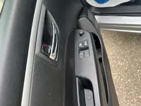 Suzuki Swift (2015) thumbnail 22