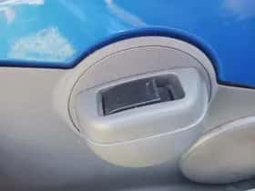 Toyota Aygo (2009) thumbnail 18