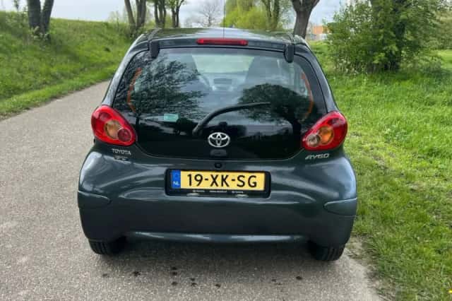 Toyota Aygo (2007) thumbnail 5