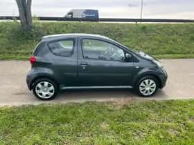 Toyota Aygo (2007) thumbnail 7