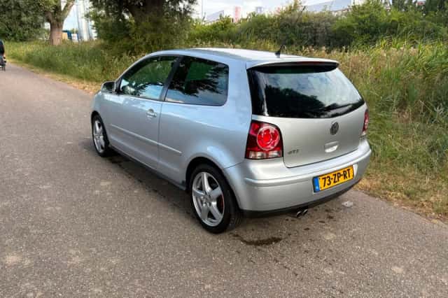 Volkswagen Polo (2008) thumbnail 4