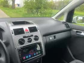 Volkswagen Touran thumbnail 16