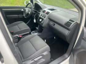 Volkswagen Touran (2008) thumbnail 23