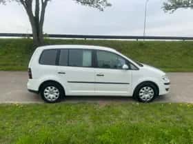 Volkswagen Touran thumbnail 8
