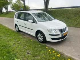 Volkswagen Touran thumbnail 9