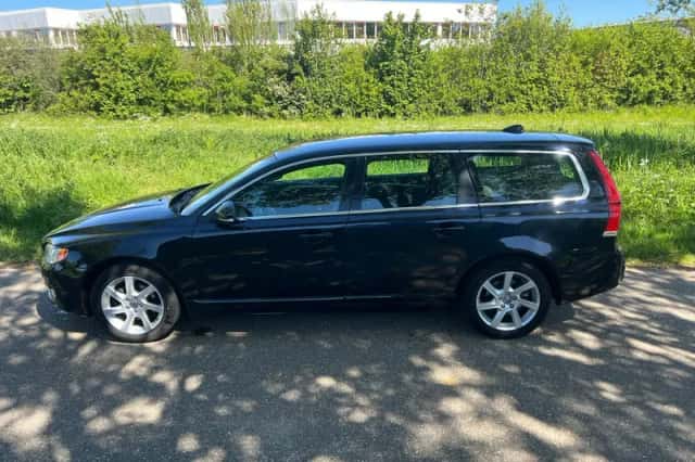 Volvo V70 (2013) thumbnail 3