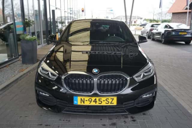 BMW 1-Serie (2021) thumbnail 3