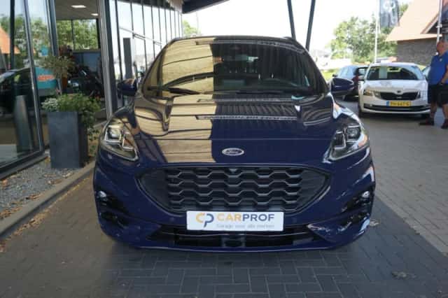 Ford Kuga (2022) thumbnail 3