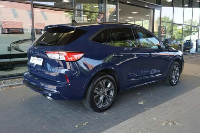 Ford Kuga (2022) thumbnail 5