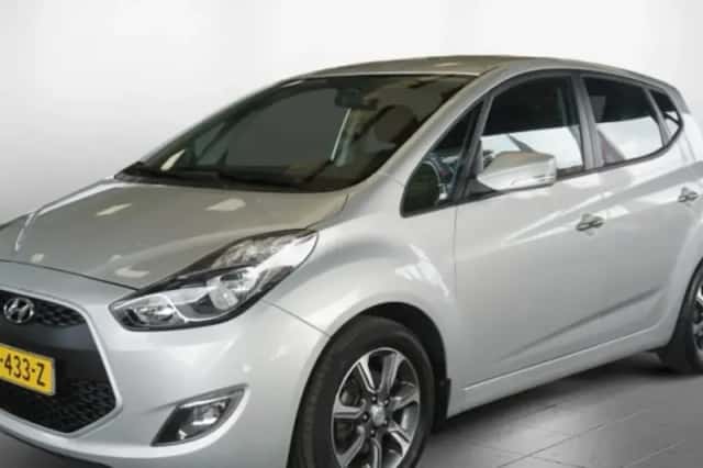 Hyundai ix20 (2017) thumbnail 1