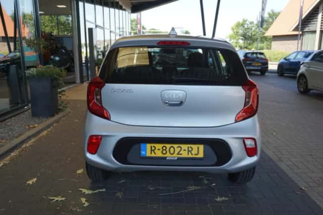Kia Picanto (2022) thumbnail 6