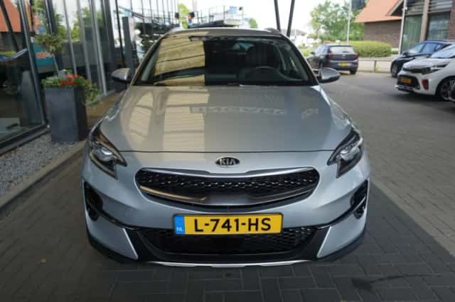 Kia XCeed (2021) thumbnail 3