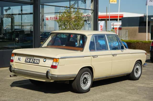 BMW 1800 (1971) thumbnail 1