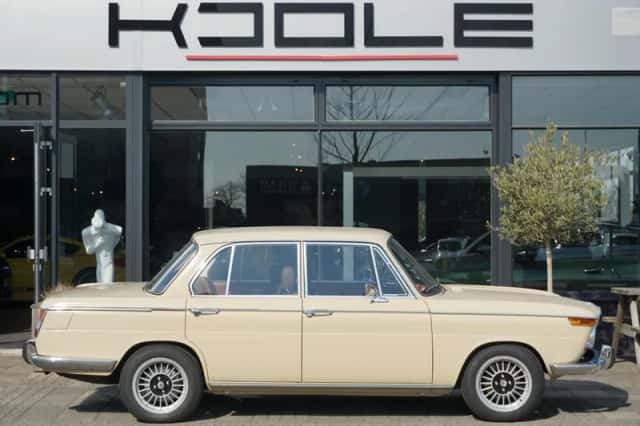 BMW 1800 (1971) thumbnail 2