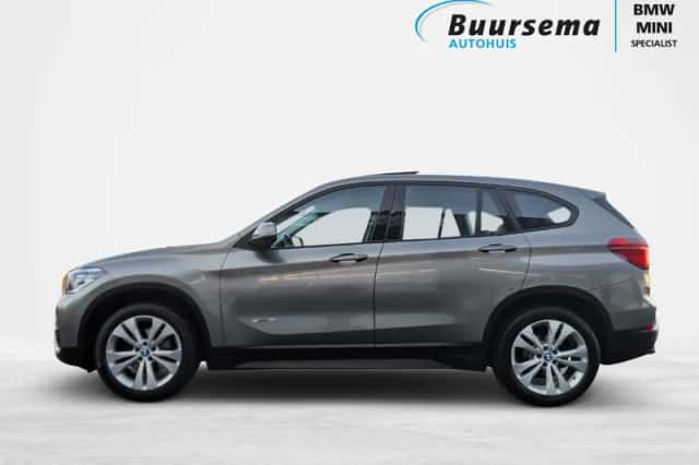 BMW X1 (2016) thumbnail 4