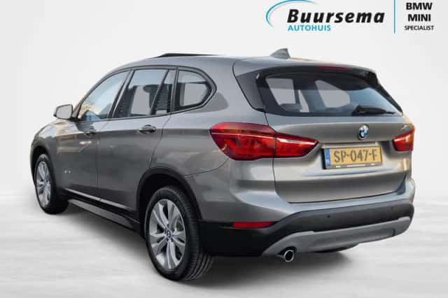 BMW X1 (2016) thumbnail 5