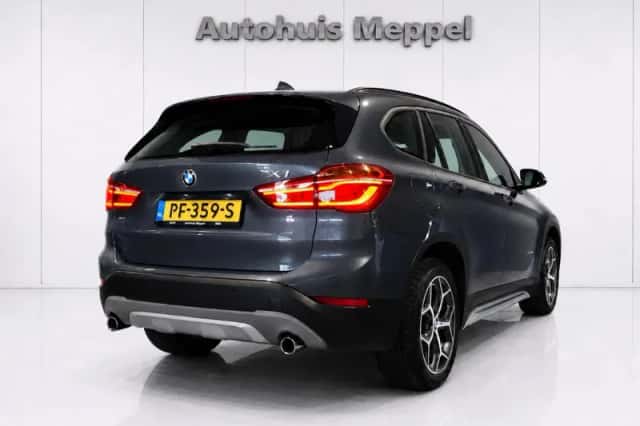 BMW X1 (2017) thumbnail 4