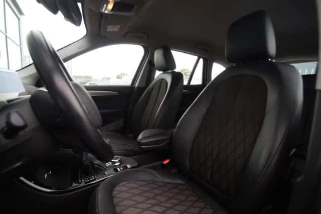 BMW X1 (2017) thumbnail 5