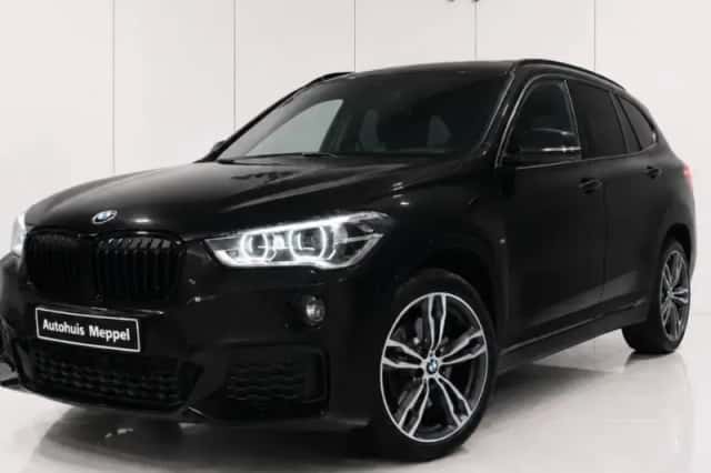BMW X1 (2016) thumbnail 1