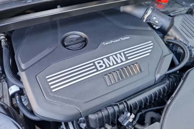 BMW X2 (2018) thumbnail 5