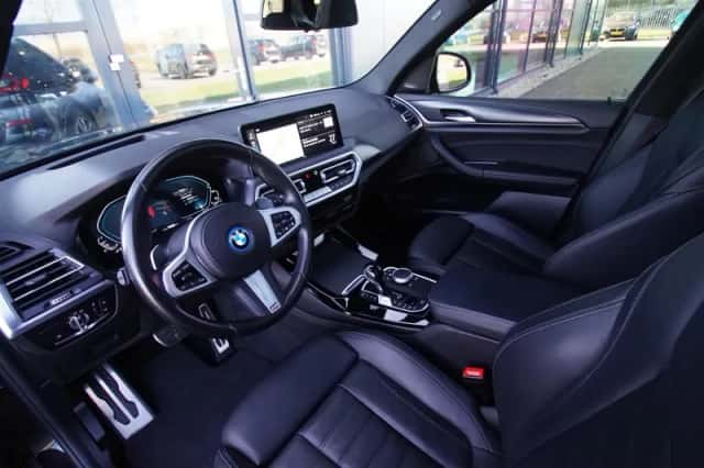 BMW X3 (2022) thumbnail 5