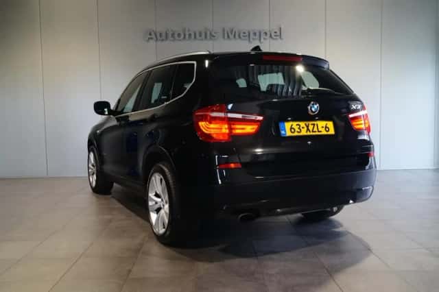 BMW X3 (2012) thumbnail 3