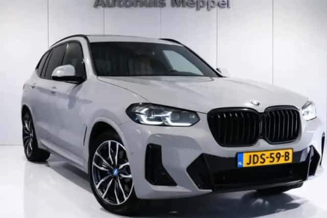 BMW X3 (2022) thumbnail 1