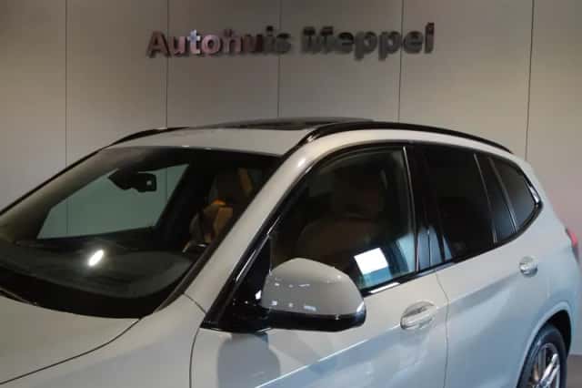 BMW X3 (2022) thumbnail 4