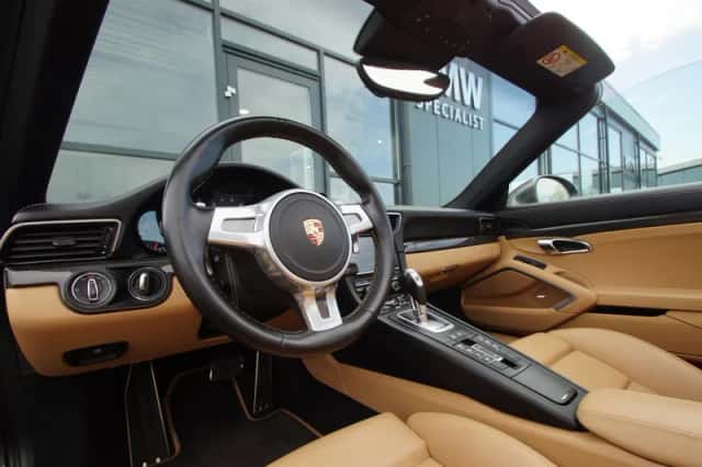 Porsche 911 (2014) thumbnail 4