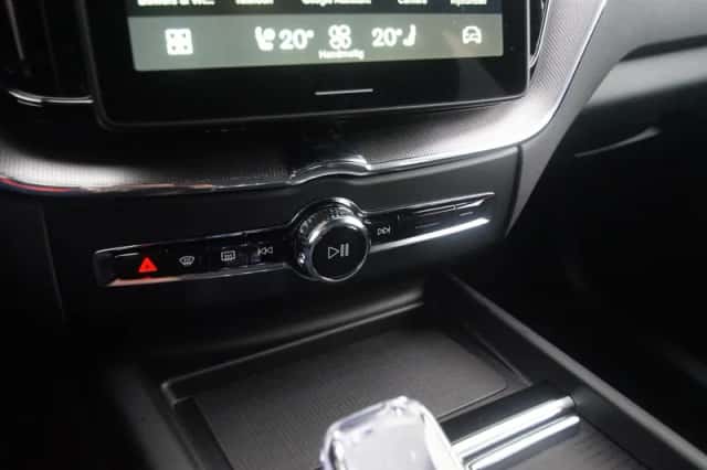 Volvo XC60 (2025) thumbnail 6