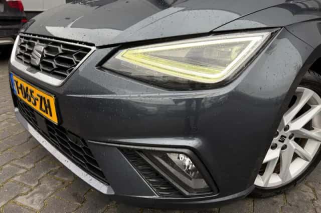 SEAT Ibiza (2023) thumbnail 4