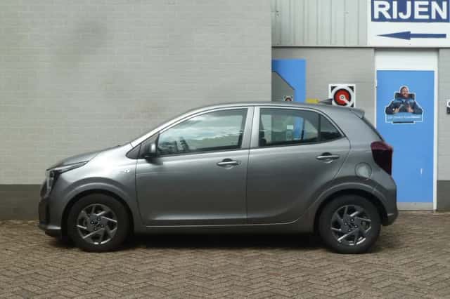 Kia Picanto (2024) thumbnail 6