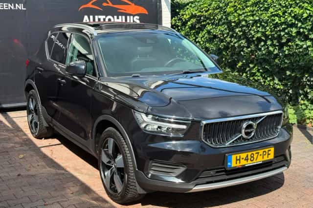 Volvo XC40 (2019) thumbnail 5