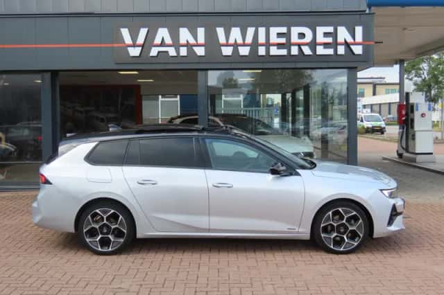Opel Astra Sports Tourer (2023) thumbnail 2