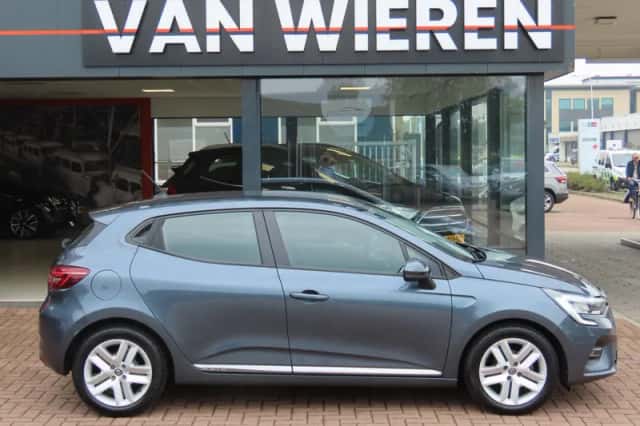Renault Clio (2020) thumbnail 2