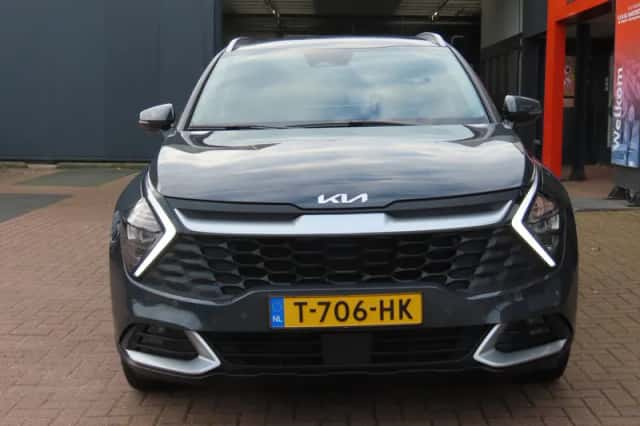 Kia Sportage (2023) thumbnail 3