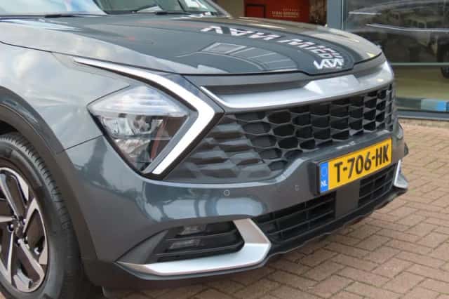 Kia Sportage (2023) thumbnail 5