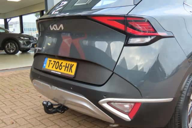 Kia Sportage (2023) thumbnail 6