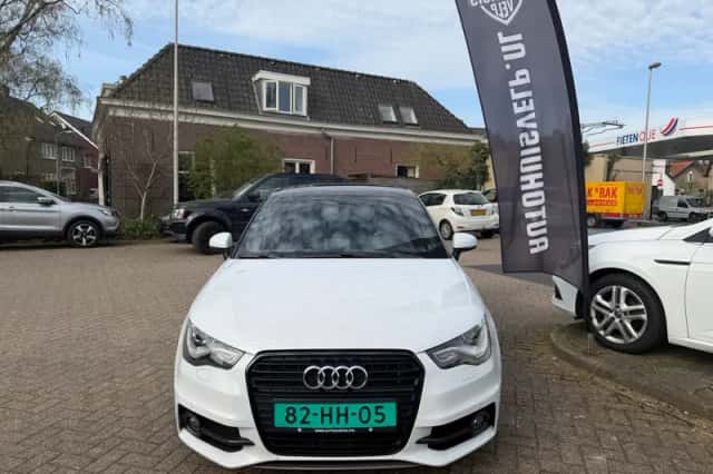 Audi A1 (2013) thumbnail 3