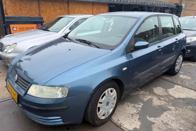 Fiat Stilo (2002) thumbnail 1